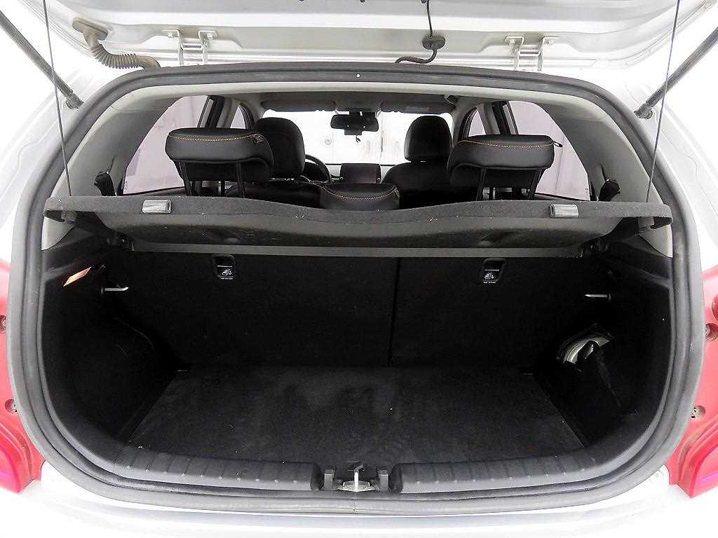 KIA Morning - Vista 5