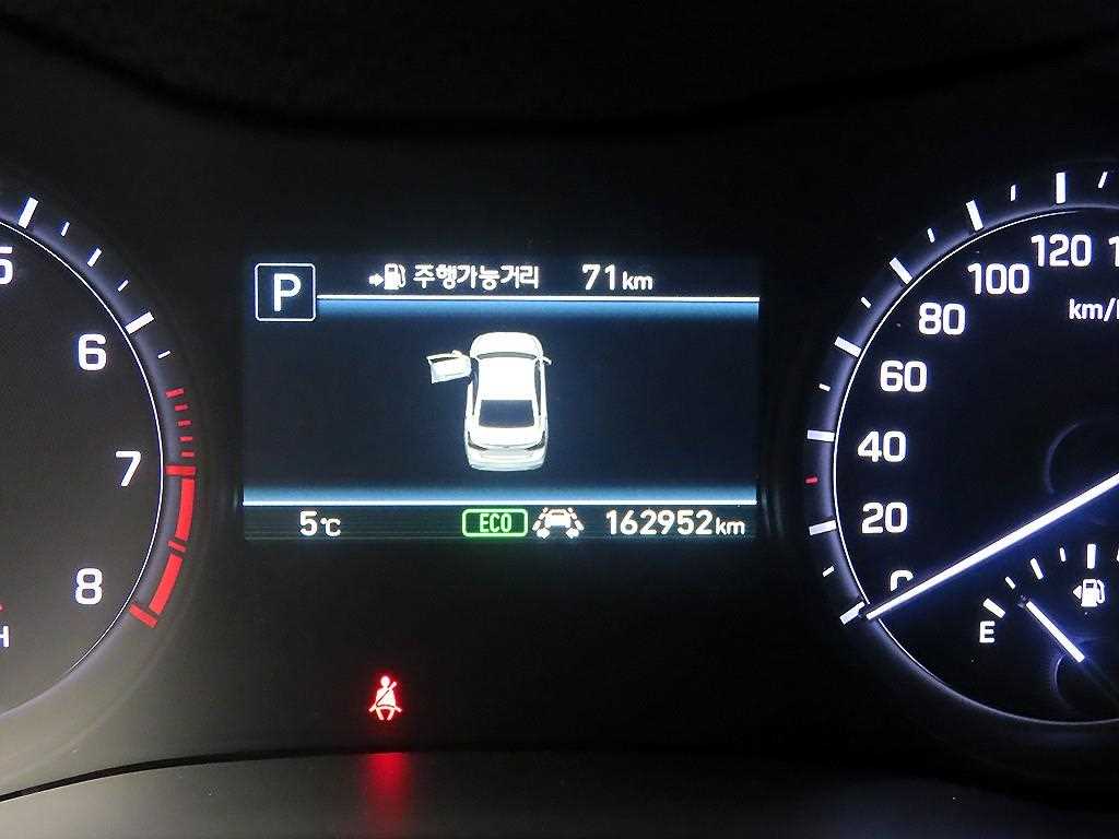 Genesis G80 - Vista 8