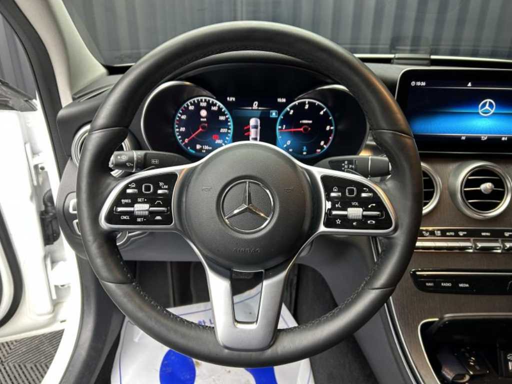 Mercedes Benz C Class - Vista 8