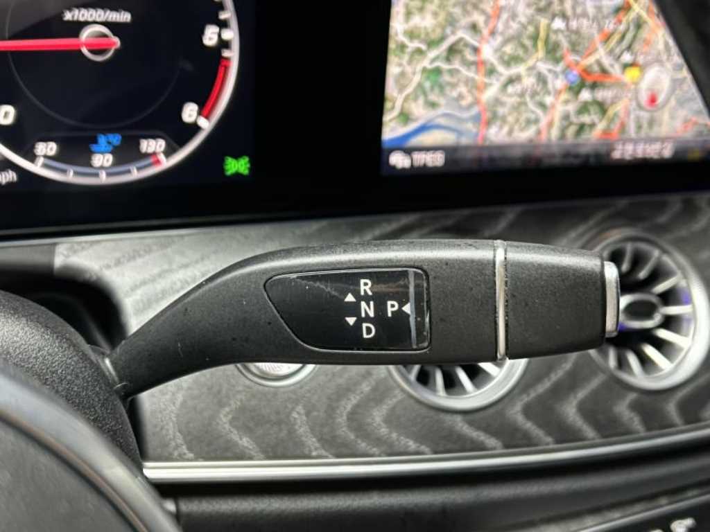 Mercedes Benz CLS Class 2019 Plateado - Importación desde Corea - HF Imports Iquique - Foto 13