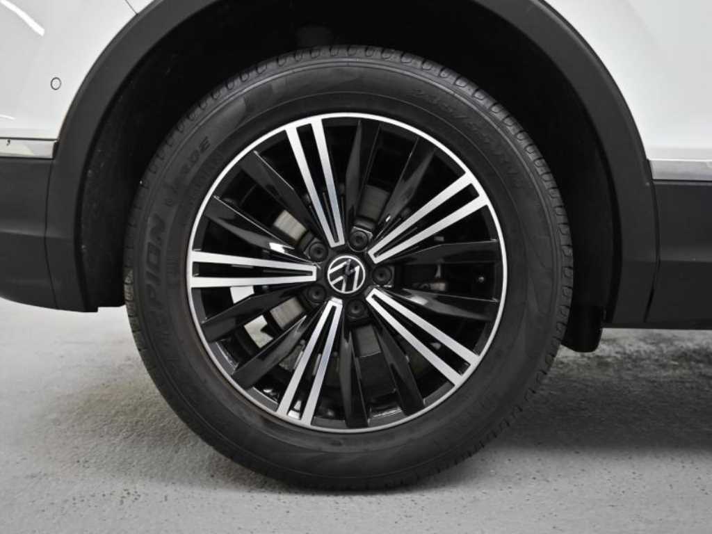 Volkswagen Tiguan - Vista 5