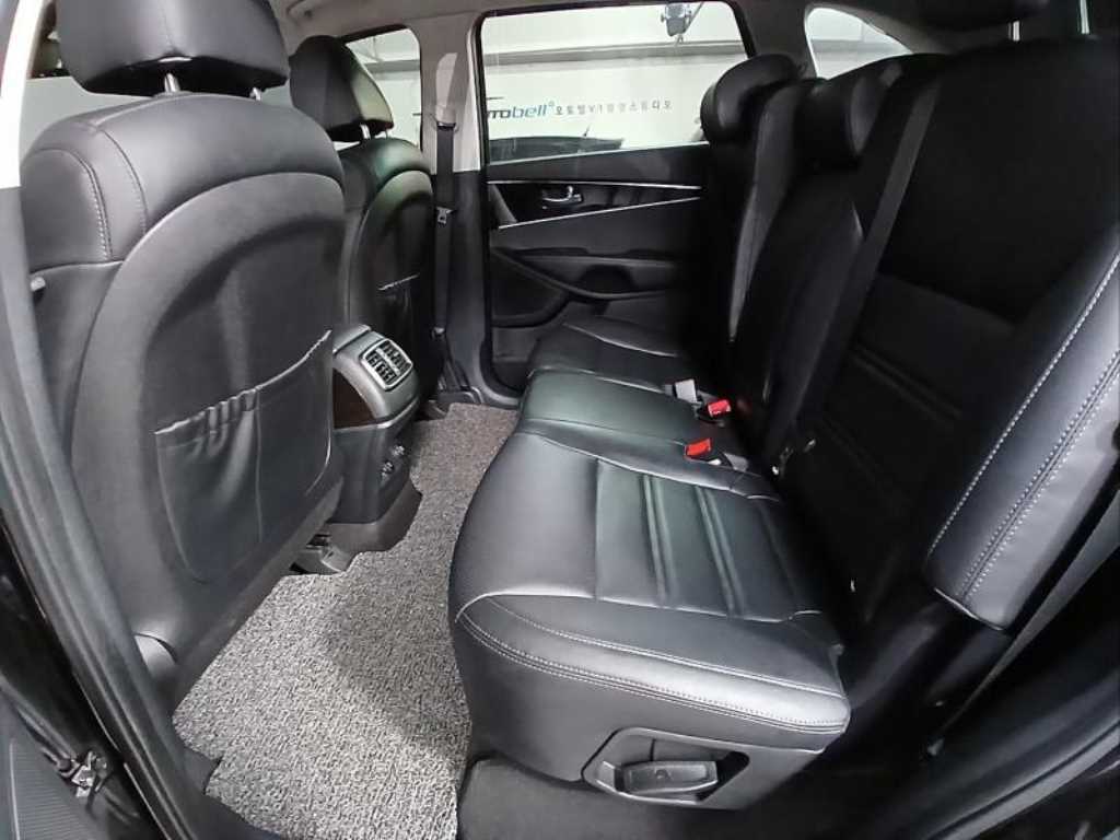 KIA Sorento - Vista 7