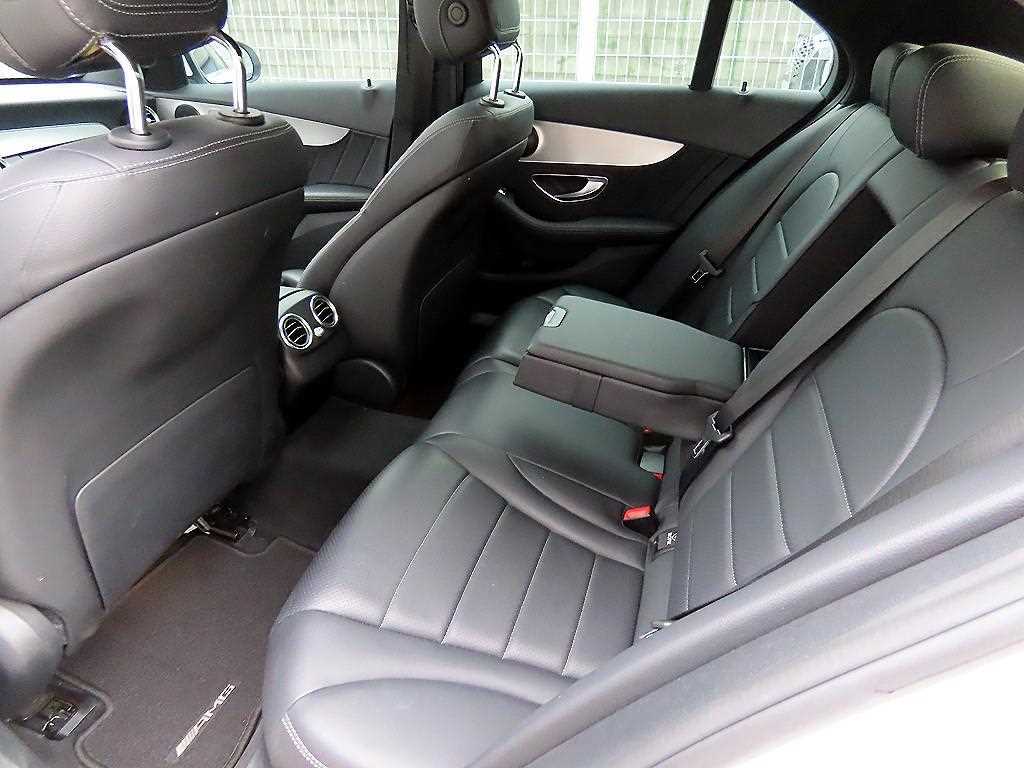 Mercedes Benz C Class - Vista 6