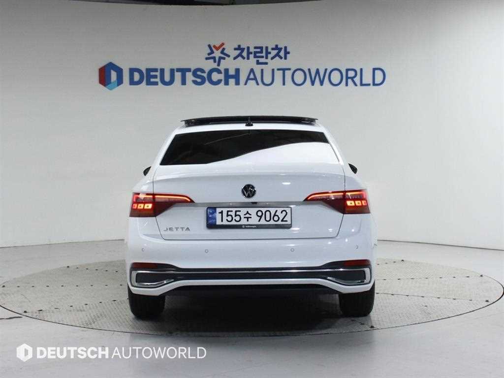 Volkswagen Jetta - Vista 4