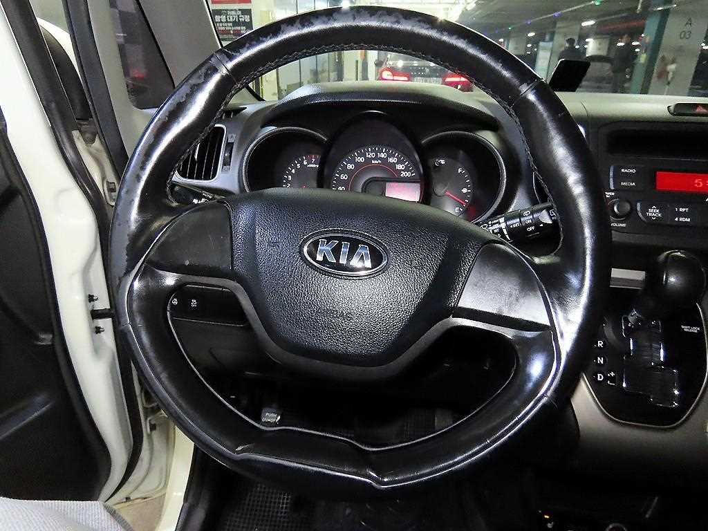 KIA Ray - Vista 8