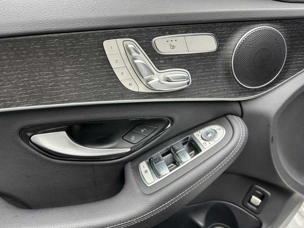 Mercedes Benz C Class - Vista 11