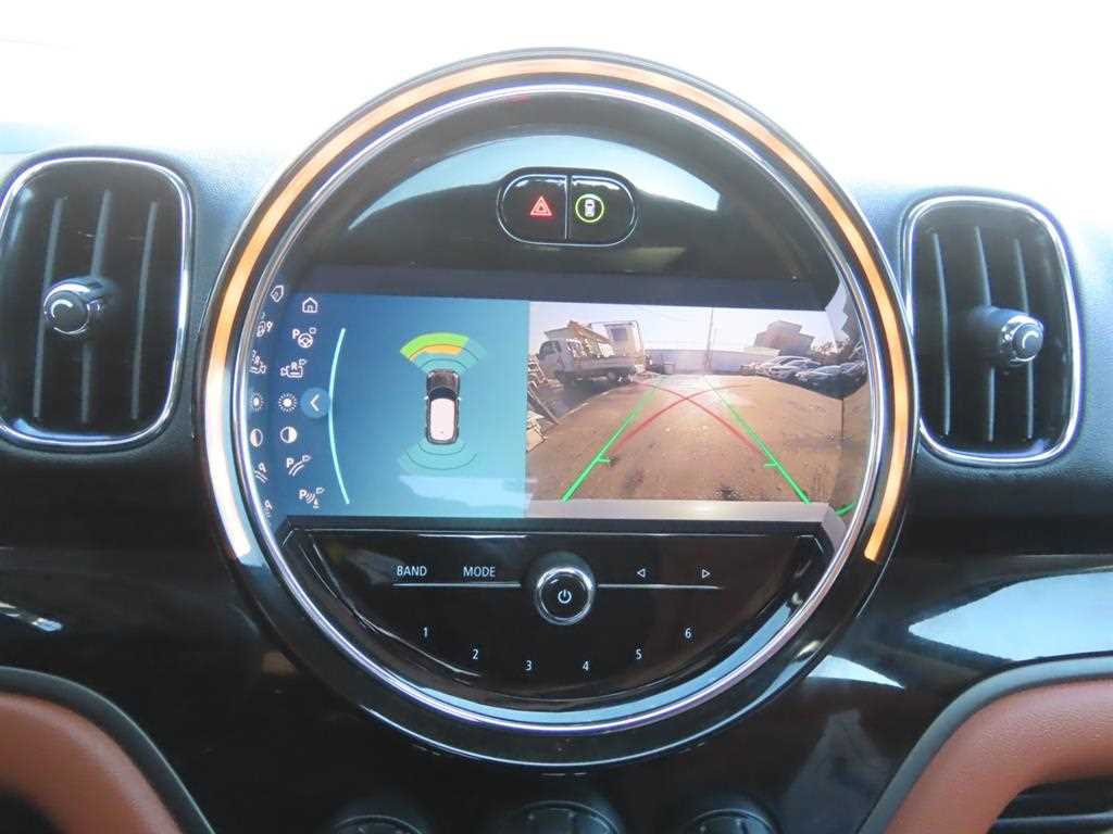 Mini Countryman - Vista 8