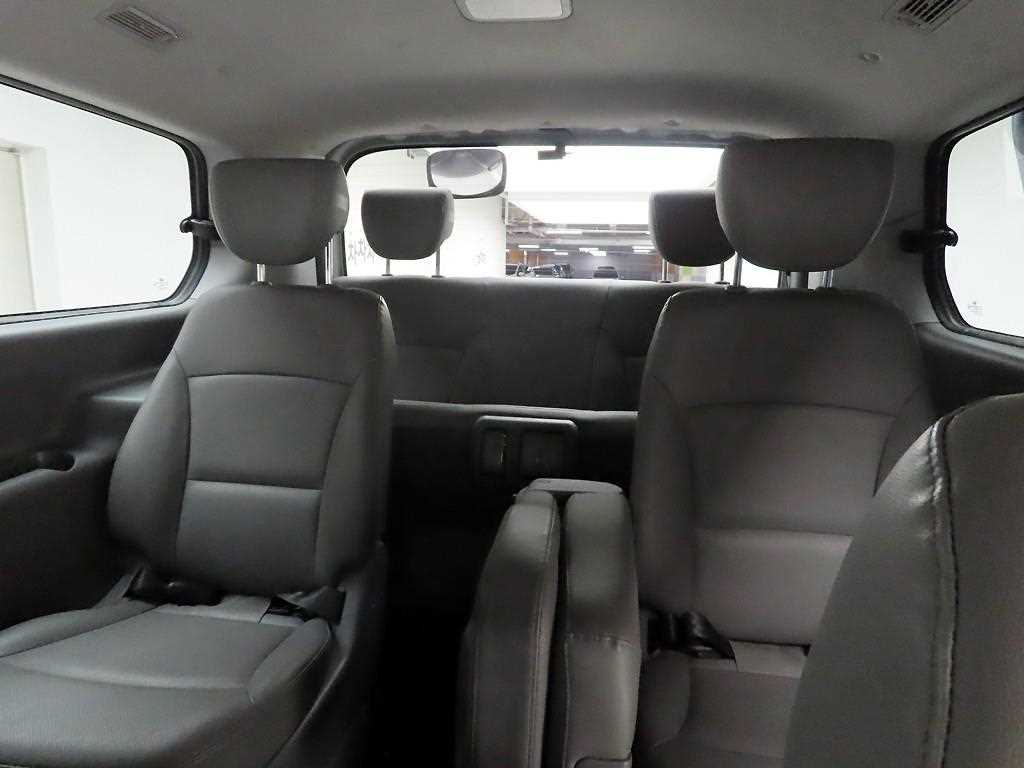 HYUNDAI Starex 2019 Plateado - Importación desde Corea - HF Imports Iquique - Foto 16