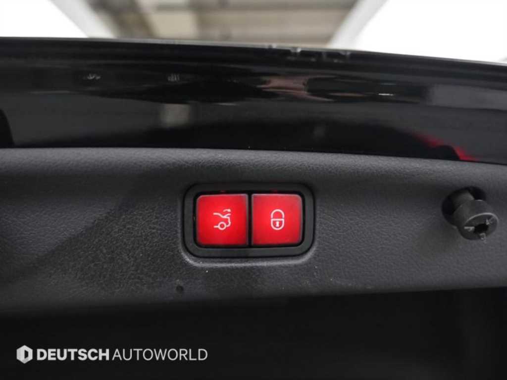 Mercedes Benz C Class 2023 Negro - Importación desde Corea - HF Imports Iquique - Foto 20