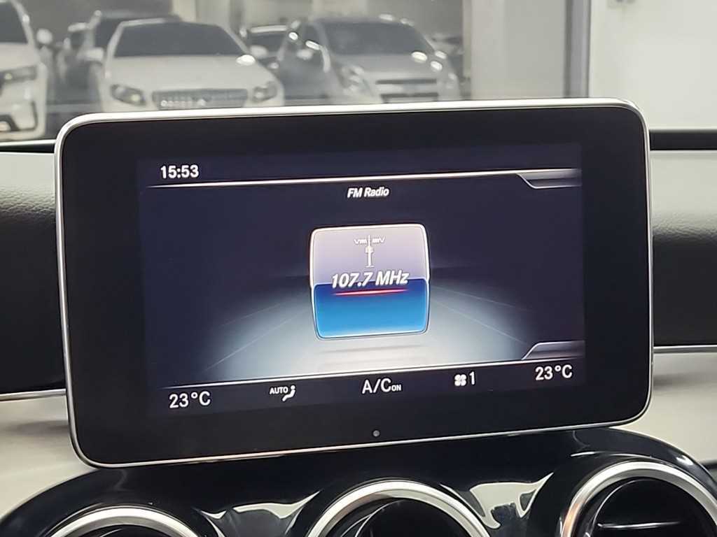 Mercedes Benz C Class 2018 Gris - Importación desde Corea - HF Imports Iquique - Foto 14