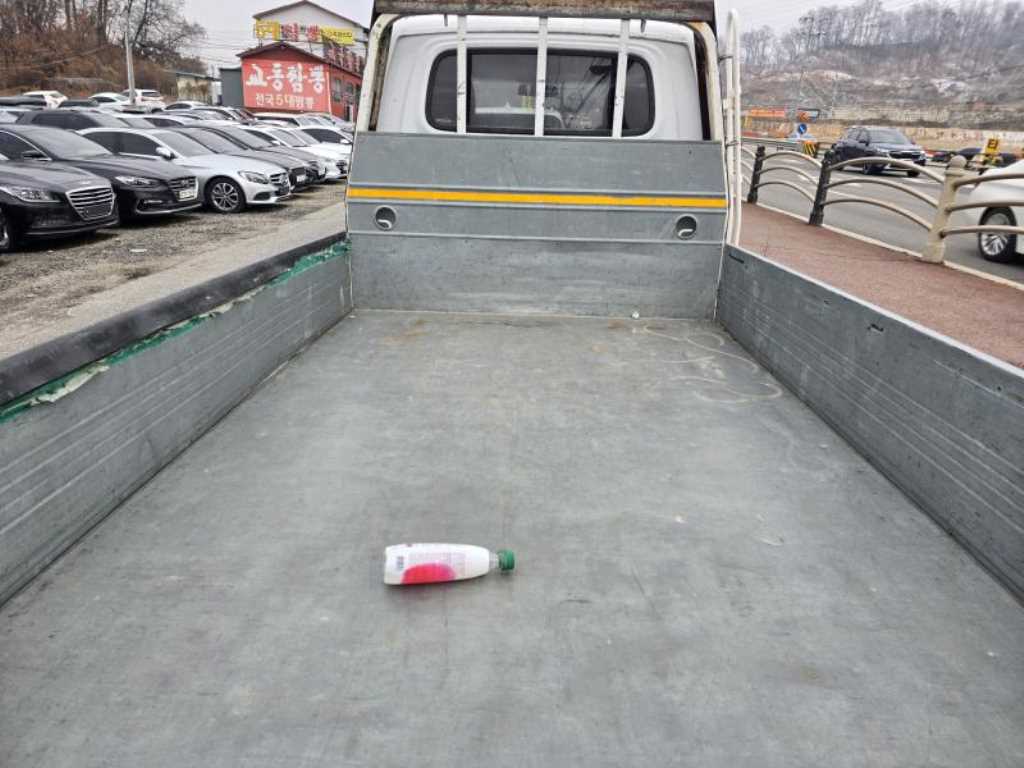 Small Truck Cargo (small) - Vista 7