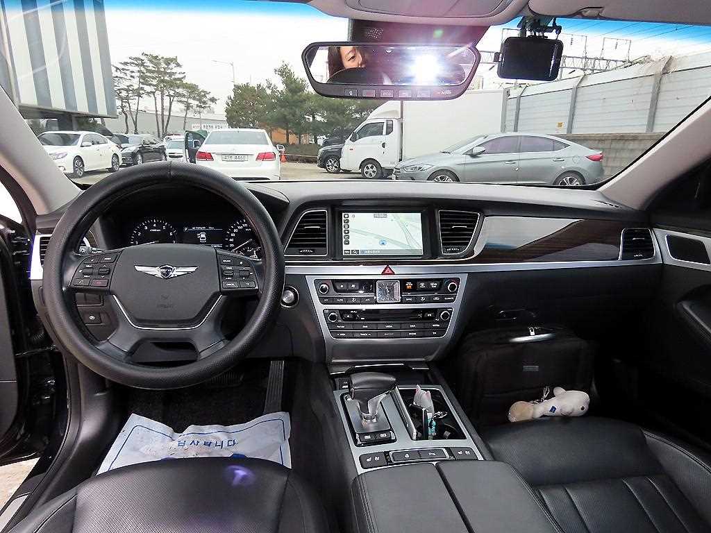 Genesis G80 - Vista 7