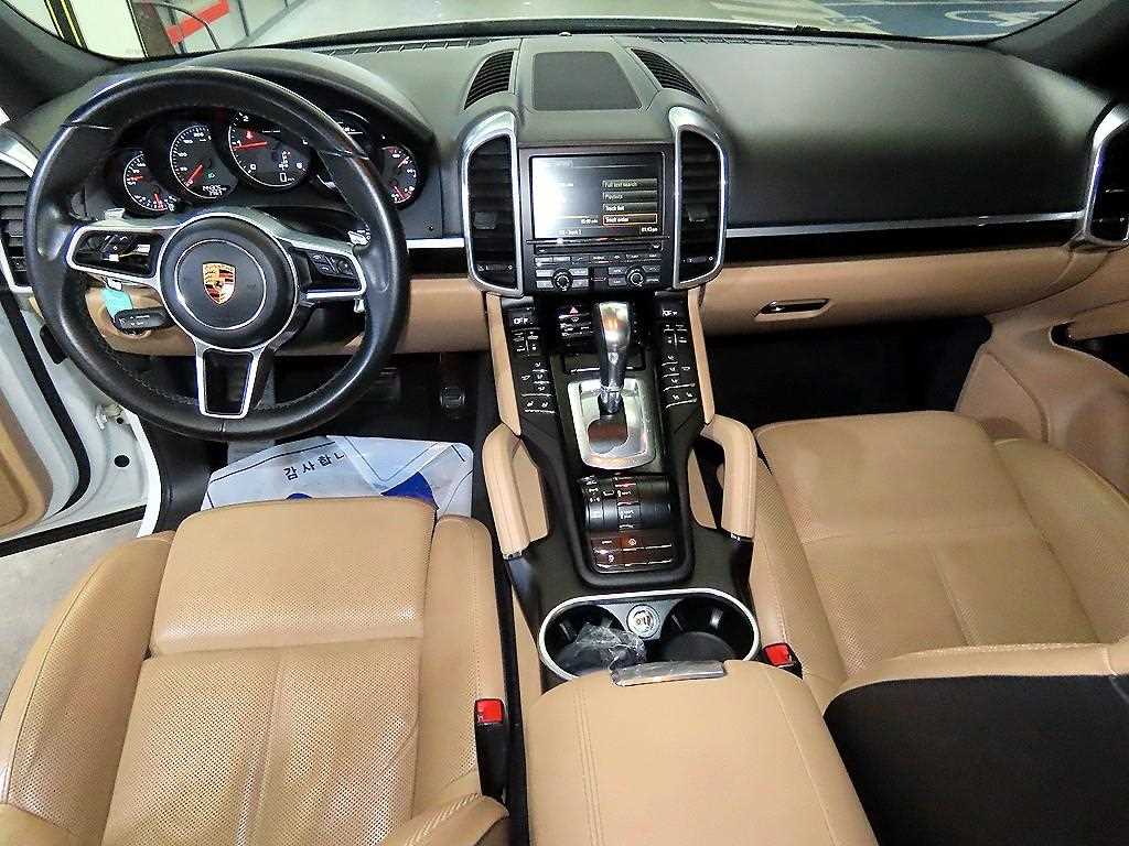 Porsche Cayenne - Vista 10