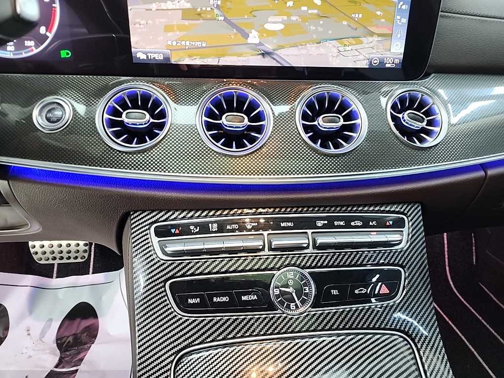 Mercedes Benz CLS Class - Vista 10