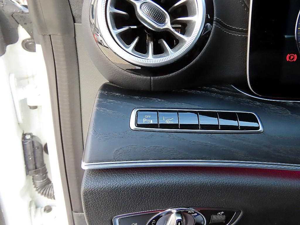 Mercedes Benz E class 2017 Blanco - Importación desde Corea - HF Imports Iquique - Foto 13