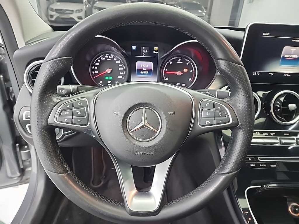 Mercedes Benz C Class - Vista 9