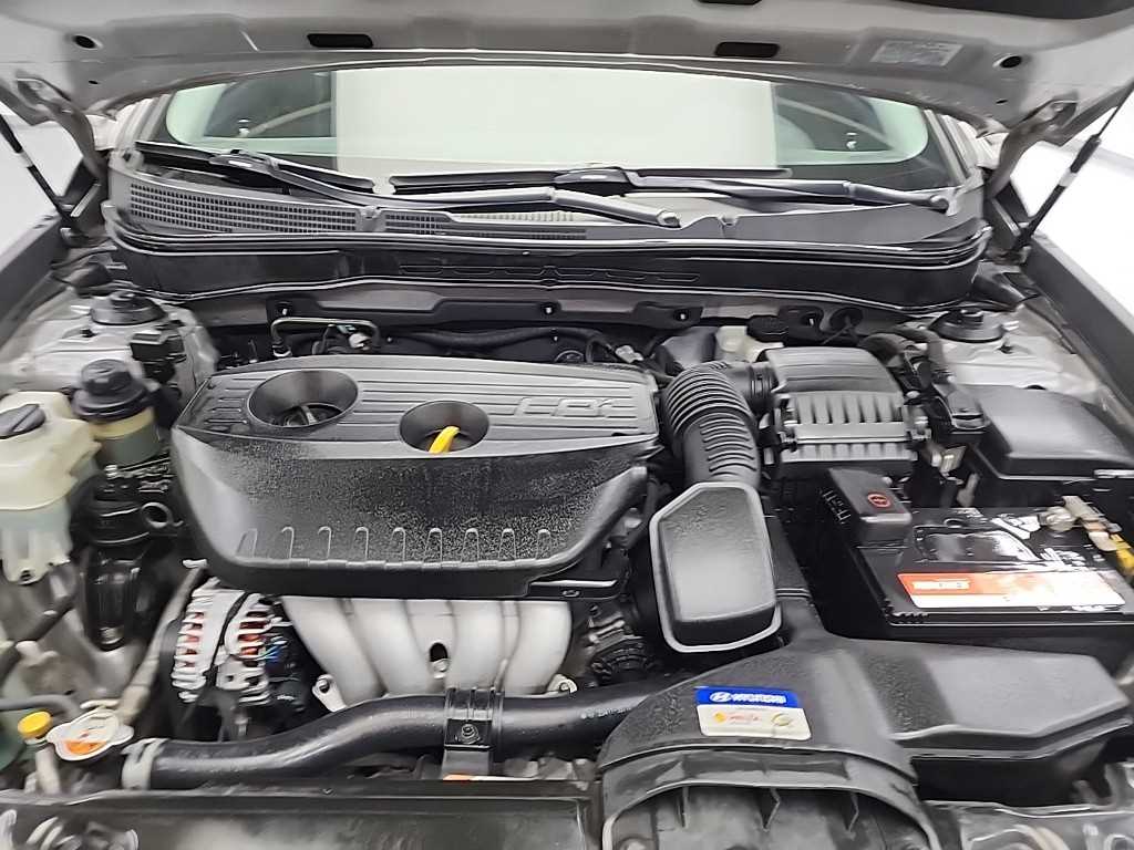 HYUNDAI Sonata - Vista 5