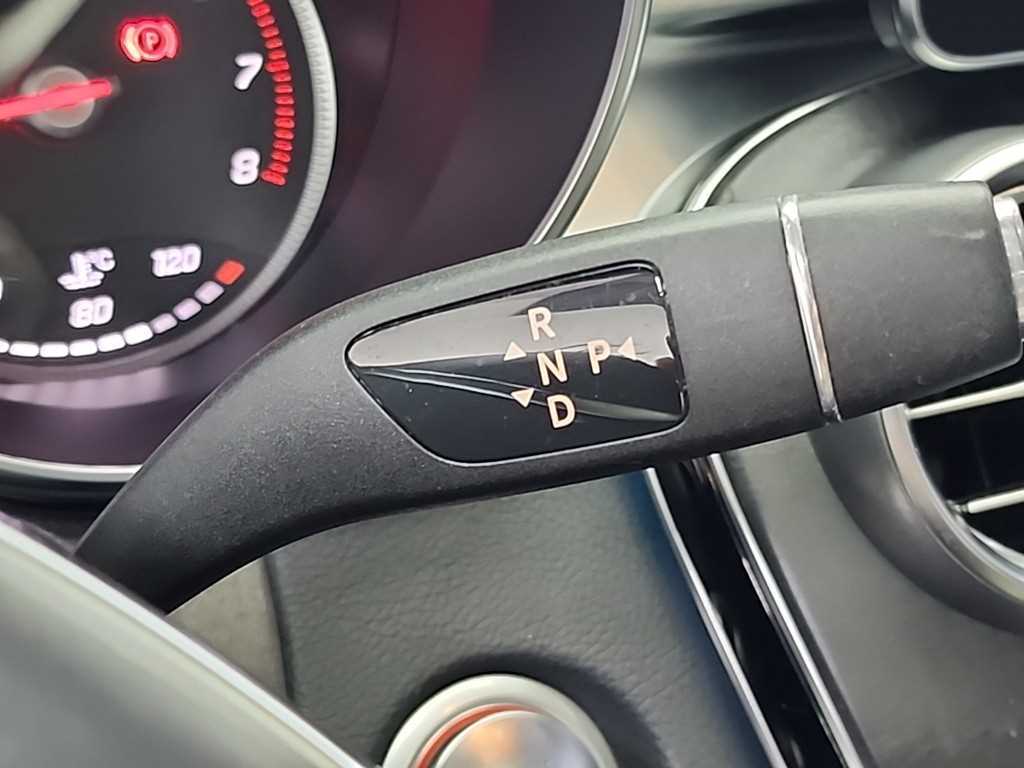 Mercedes Benz C Class - Vista 8