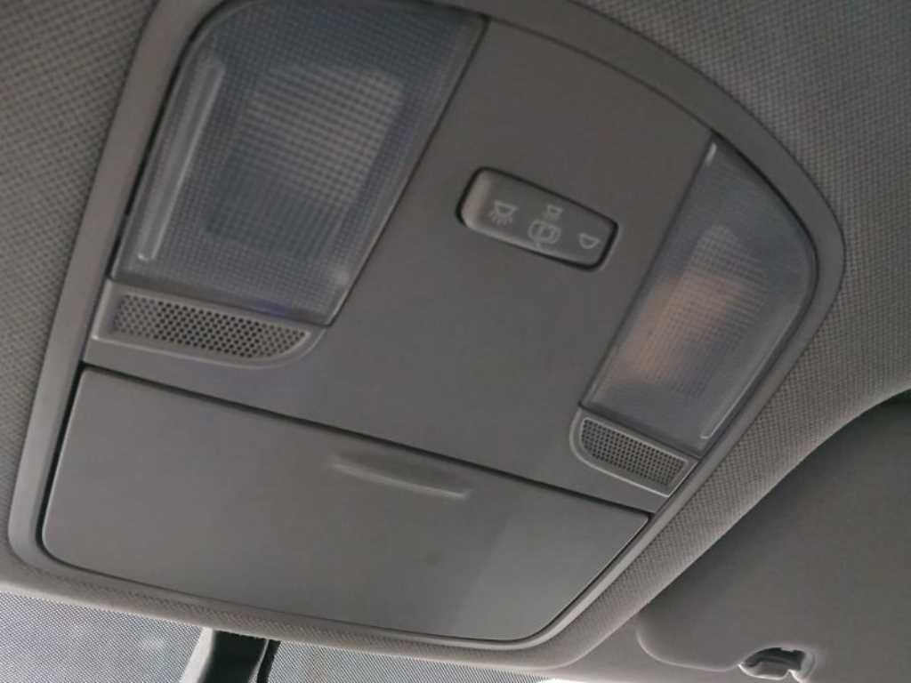 HYUNDAI Avante 2018 Blanco - Importación desde Corea - HF Imports Iquique - Foto 17