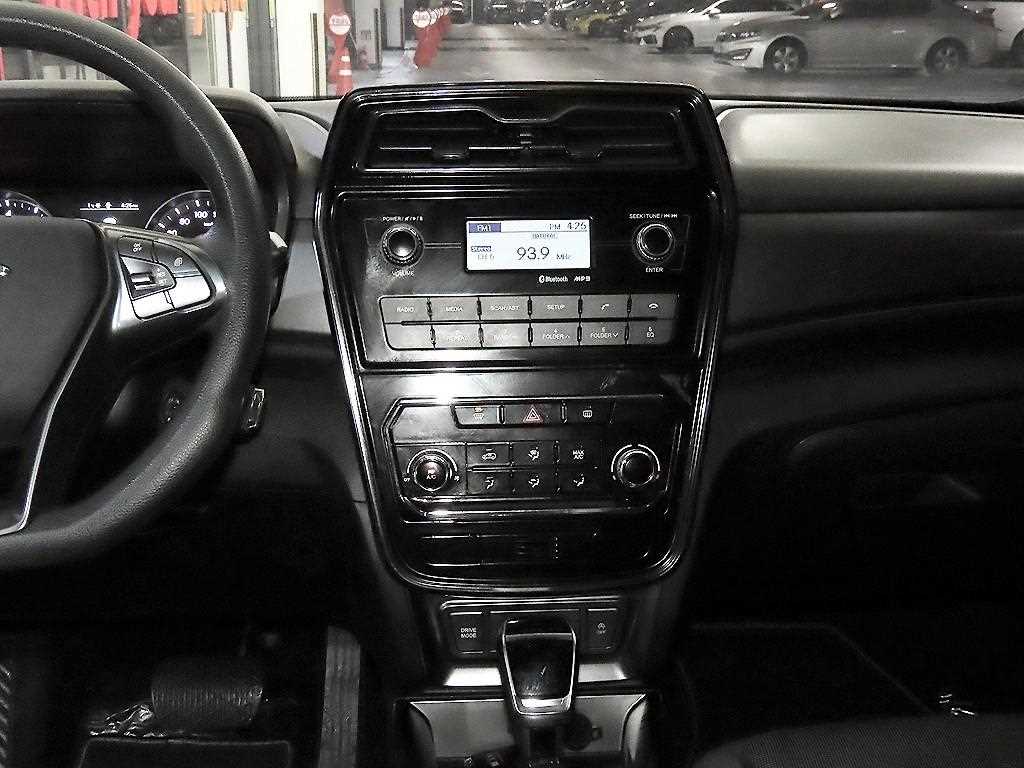 Ssangyong Tivoli - Vista 11