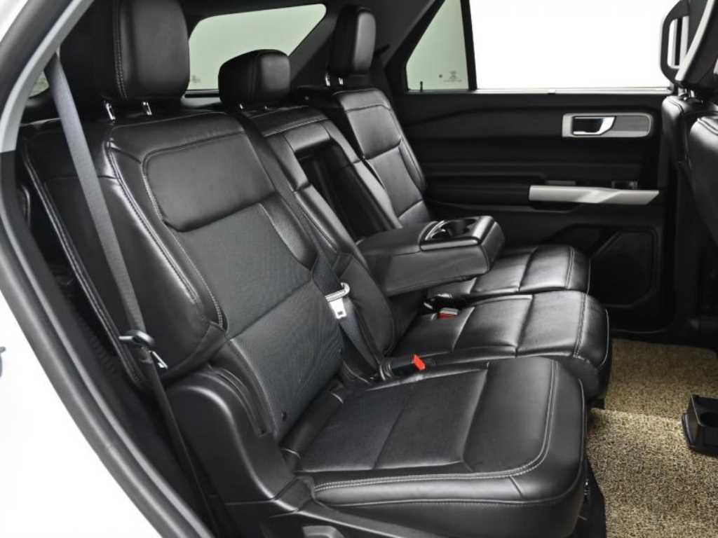 Ford Explorer - Vista 12