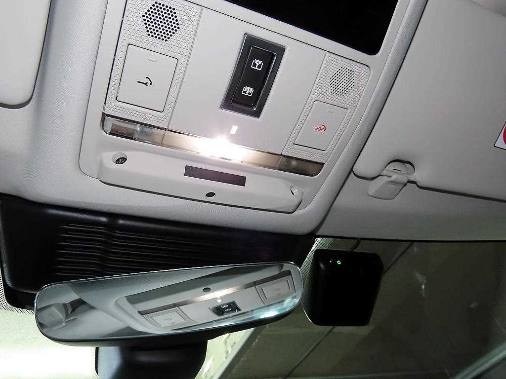 Land Rover Discovery 2023 Blanco - Importación desde Corea - HF Imports Iquique - Foto 15