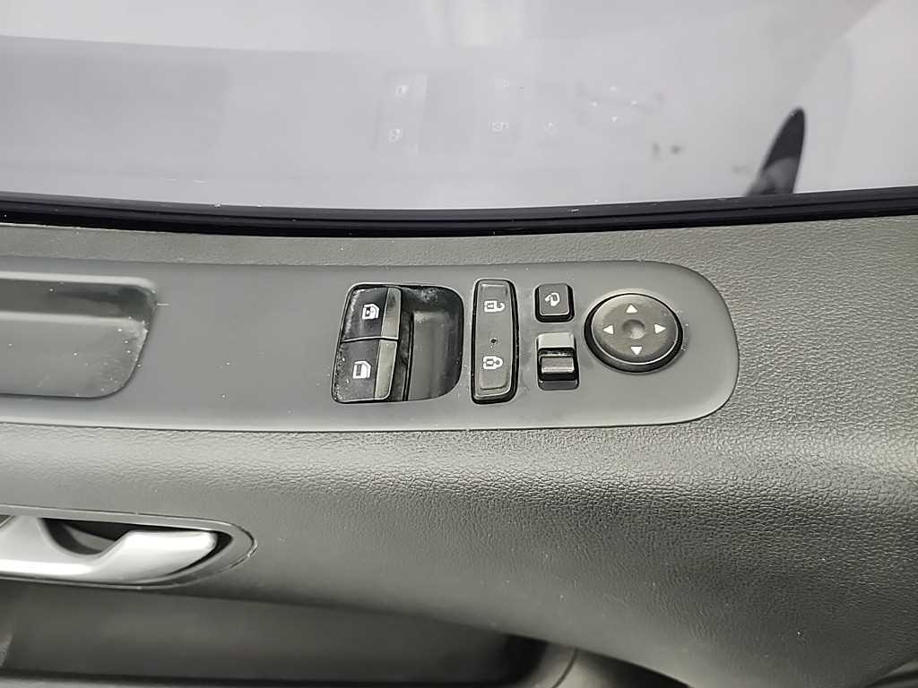 HYUNDAI Staria 2022 Blanco - Importación desde Corea - HF Imports Iquique - Foto 14