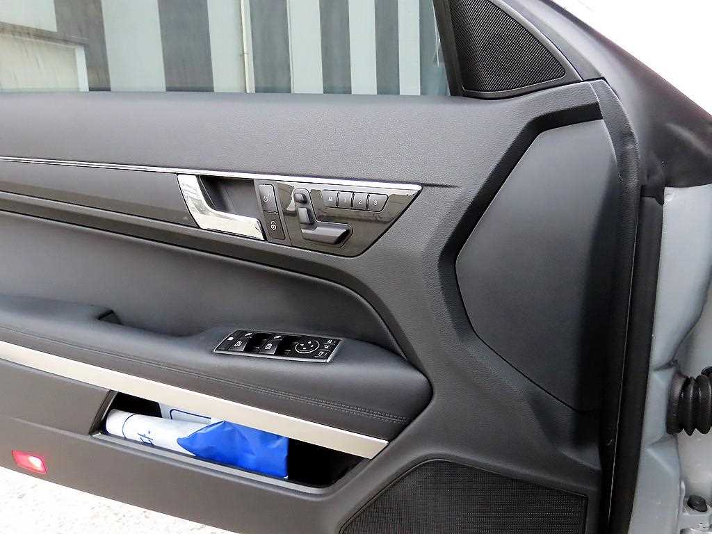 Mercedes Benz E class - Vista 11