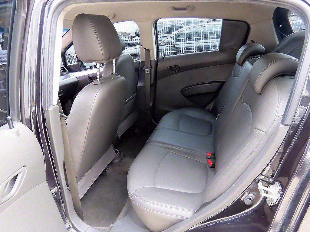 Chevrolet Spark - Vista 6