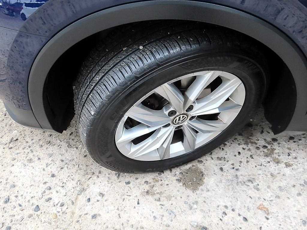 Volkswagen Tiguan 2018 Azul - Importación desde Corea - HF Imports Iquique - Foto 20