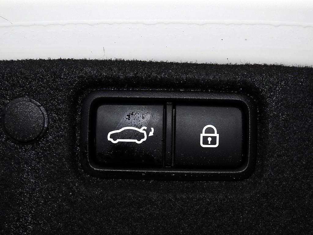 KIA K7 2017 Blanco - Importación desde Corea - HF Imports Iquique - Foto 17