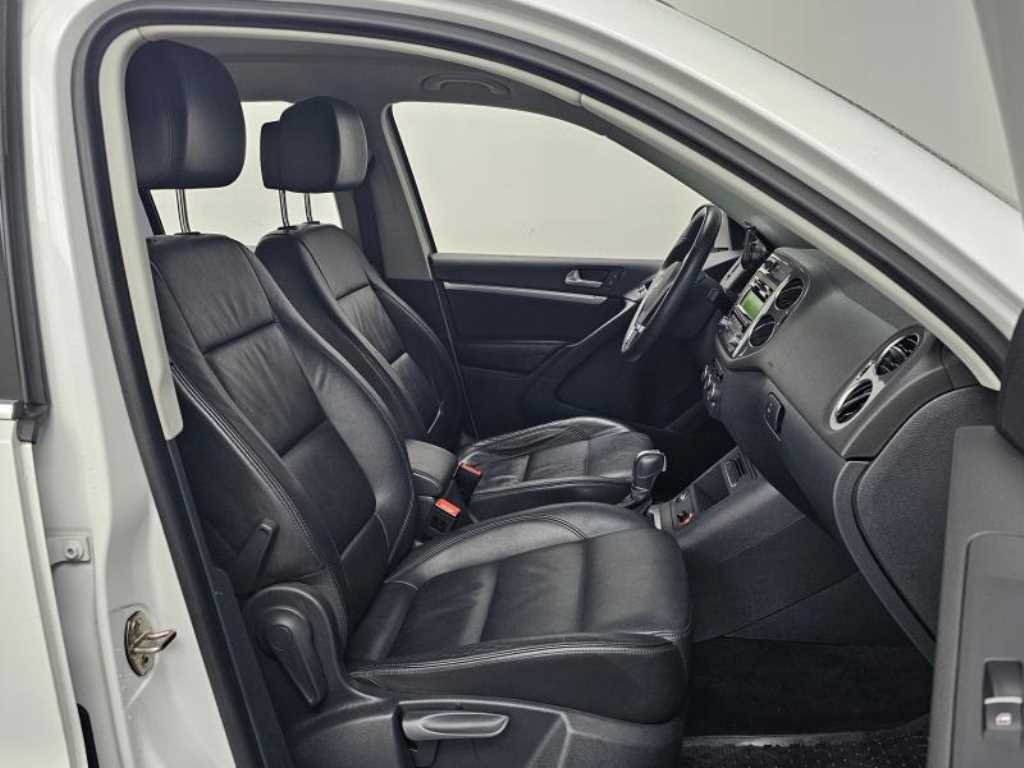 Volkswagen Tiguan - Vista 10