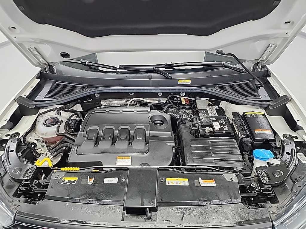 Volkswagen T-Roc - Vista 5