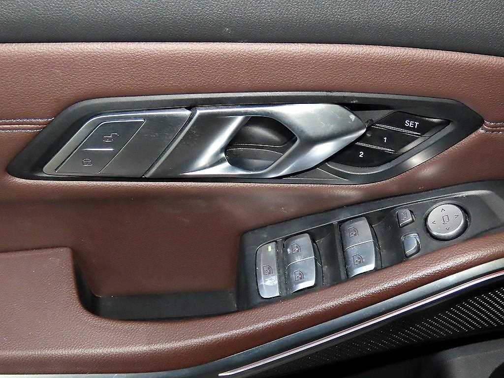 BMW 3 series 2022 Negro - Importación desde Corea - HF Imports Iquique - Foto 14