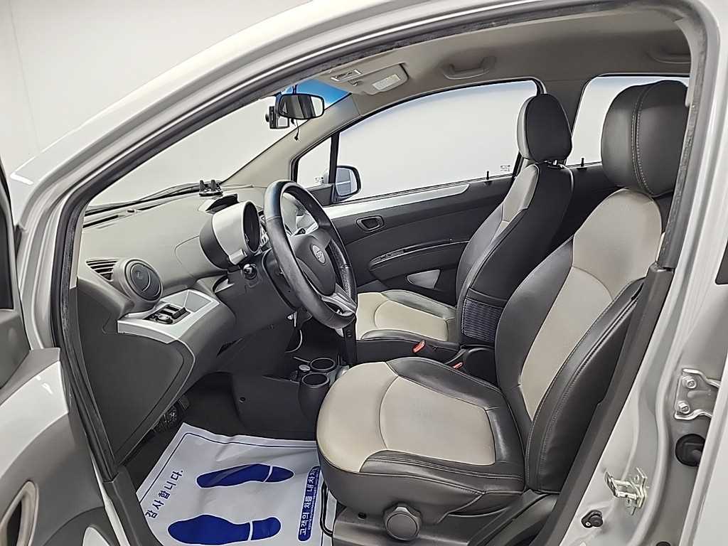 Chevrolet Spark - Vista 11