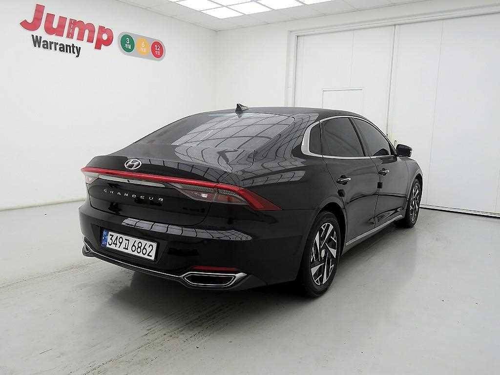 HYUNDAI Grandeur - Vista 4