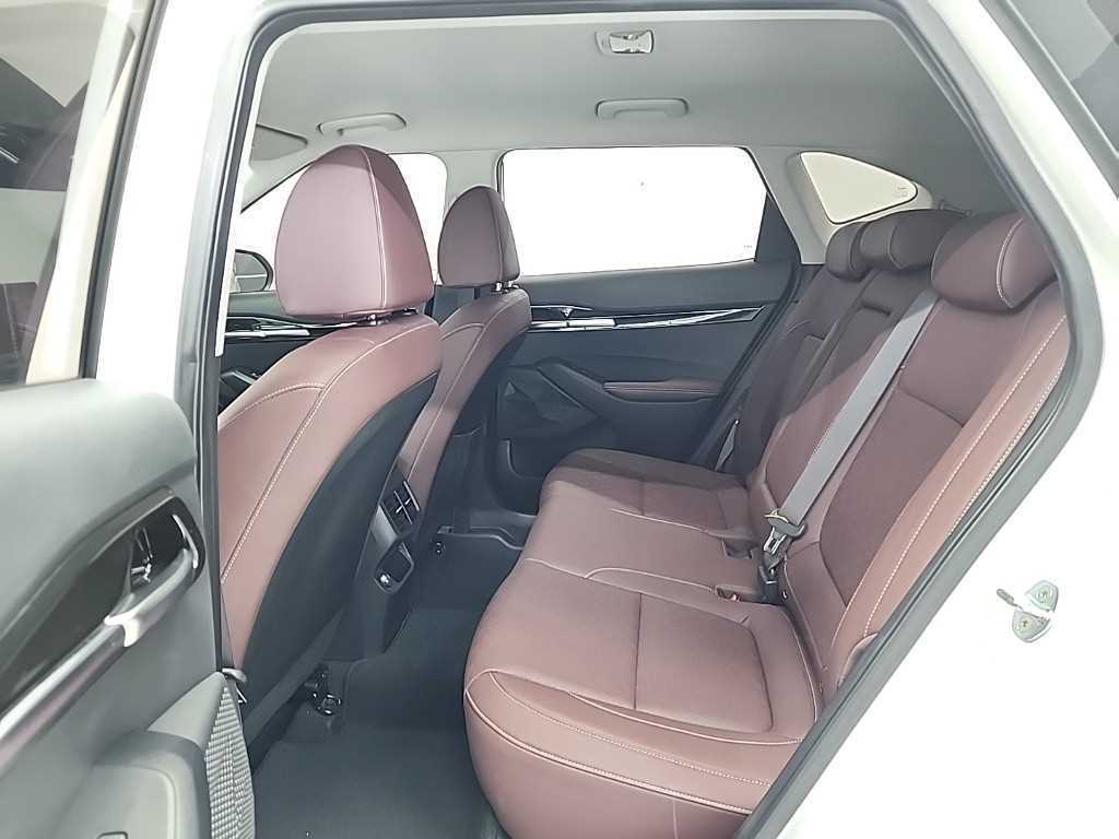 KIA Seltos - Vista 12