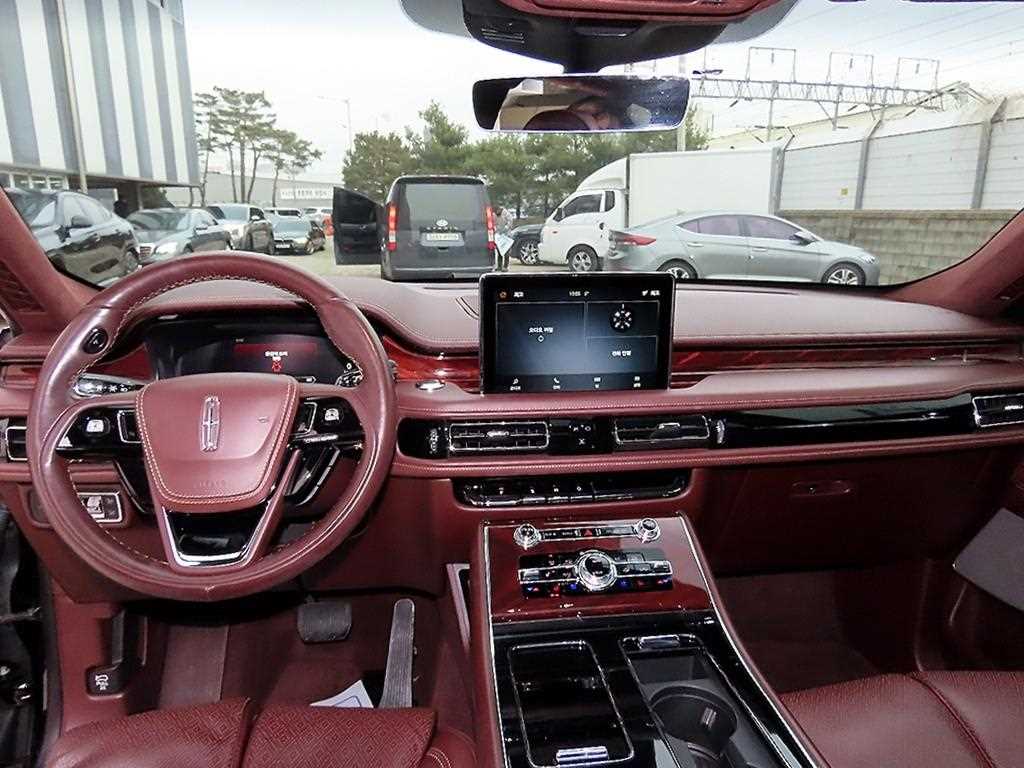 Lincoln Aviator - Vista 7