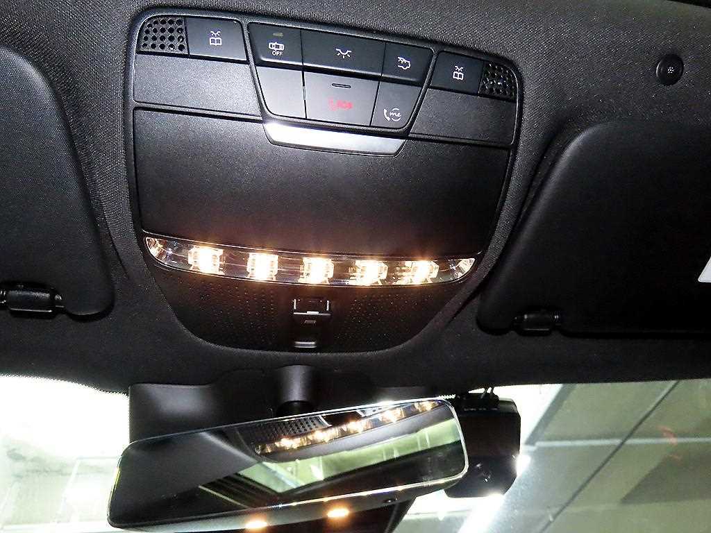 Mercedes Benz GLC Class 2021 Negro - Importación desde Corea - HF Imports Iquique - Foto 14