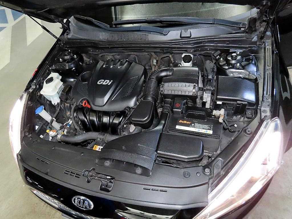 KIA K7 2015 Negro - Importación desde Corea - HF Imports Iquique - Foto 18