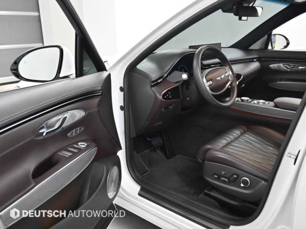 Genesis GV70 - Vista 11