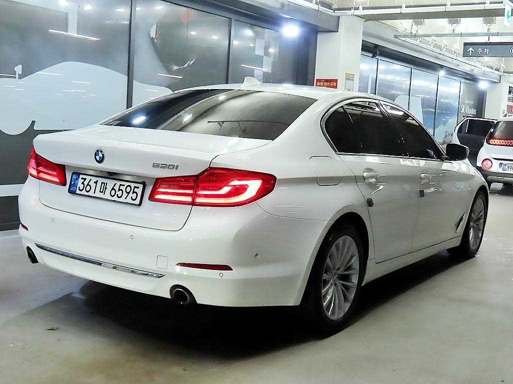 BMW 5 Series - Vista 4