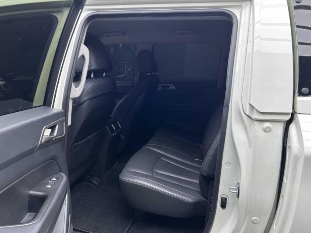 Ssangyong Rexton - Vista 5