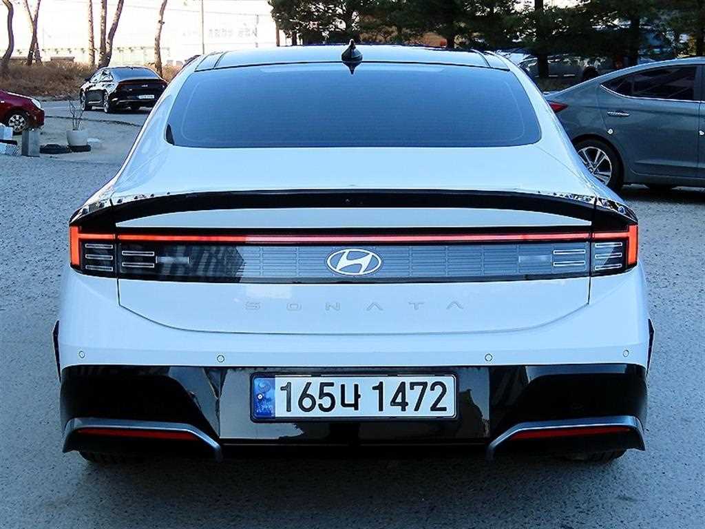 HYUNDAI Sonata - Vista 4