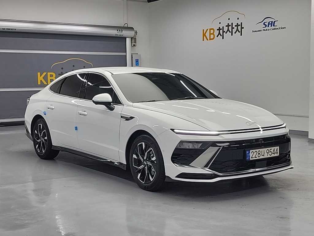 HYUNDAI Sonata - Vista 4