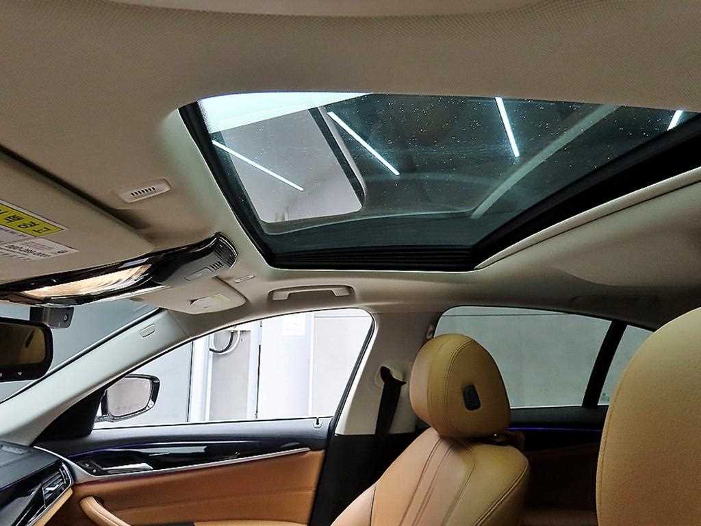 BMW 5 Series 2018 Blanco - Importación desde Corea - HF Imports Iquique - Foto 16