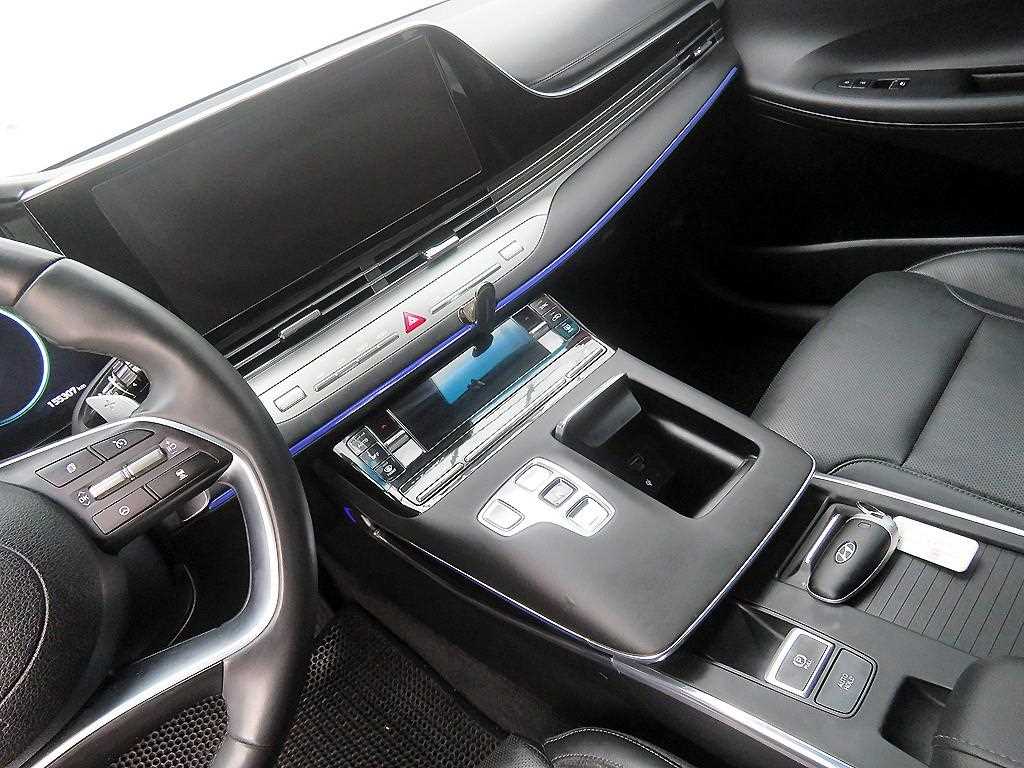 HYUNDAI Grandeur - Vista 10