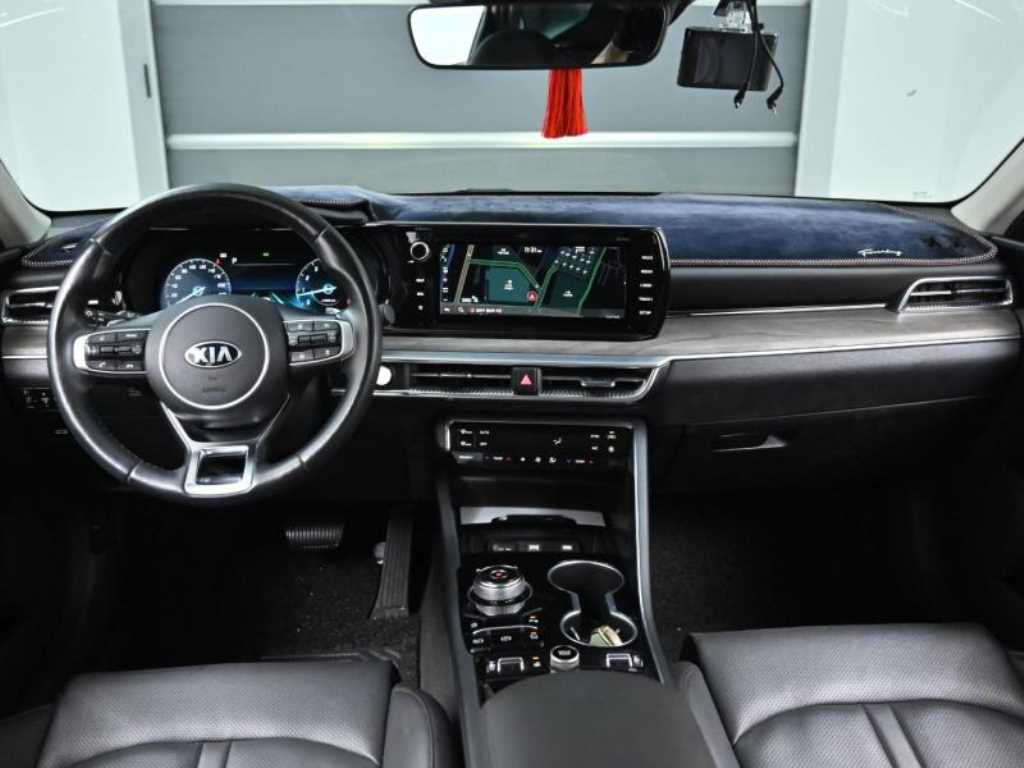 KIA K5 - Vista 7