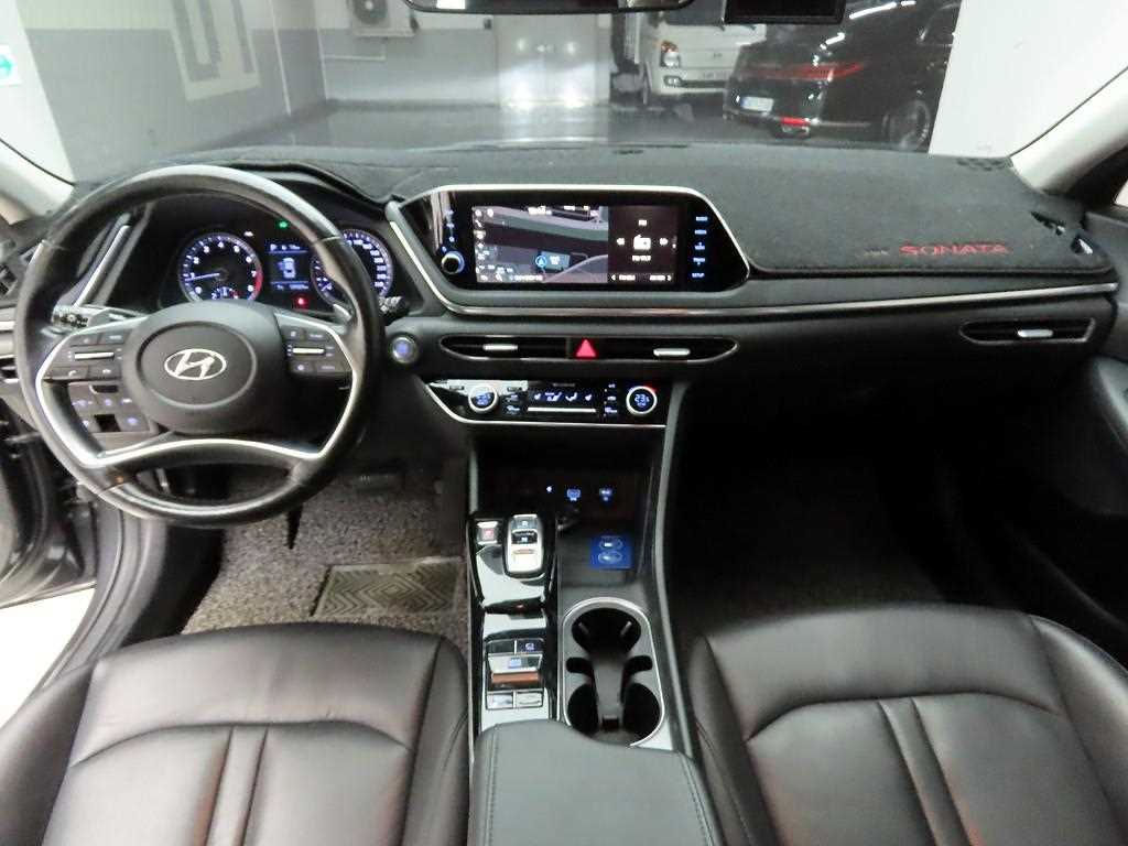 HYUNDAI Sonata - Vista 7