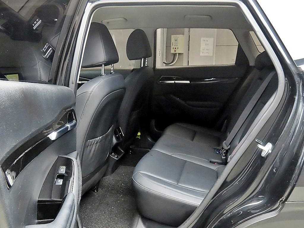 KIA Seltos - Vista 6